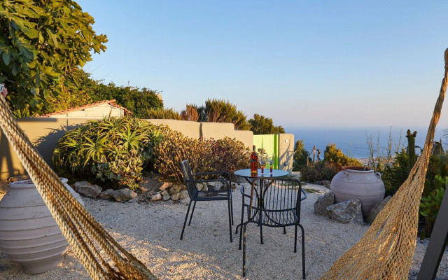 Garden Architect's Studio Santorini