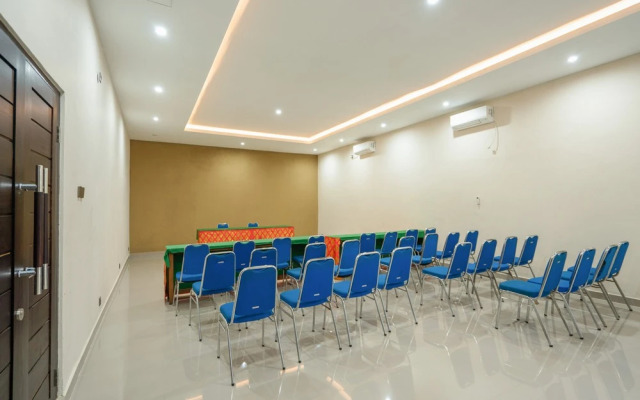 RedDoorz Plus @ Mahajaya Hotel Denpasar