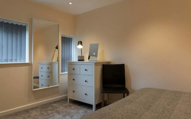 Contemporary 1BR Home