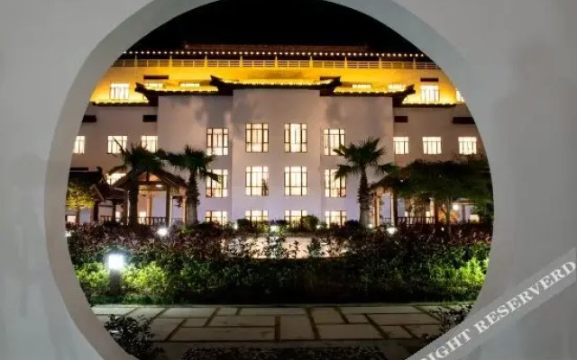 Tiantaishan Hotspring Resort Villa