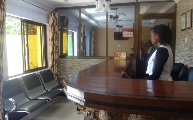 Way Side Hotel