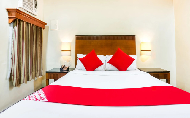 Royale Parc Inn & Suites