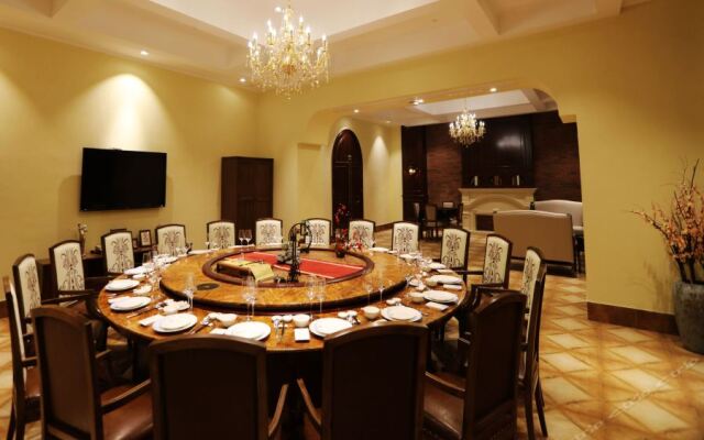 Rezen Hotel Wanda Plaza Tianwei Art Hotel