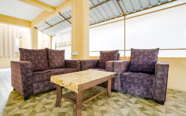 Fabhotel Shivsai Suites