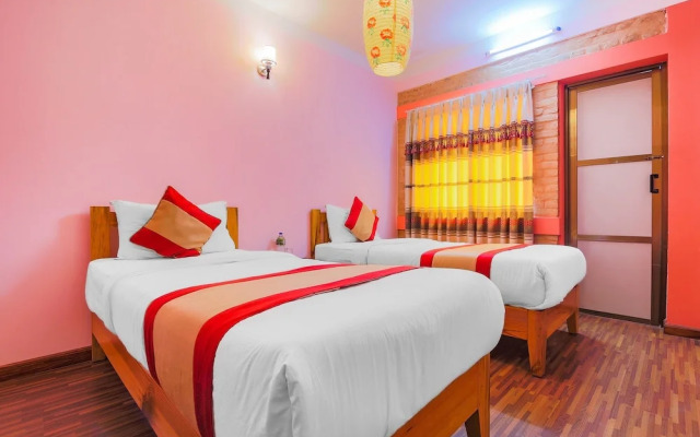 OYO 321 Hotel Everest Window View