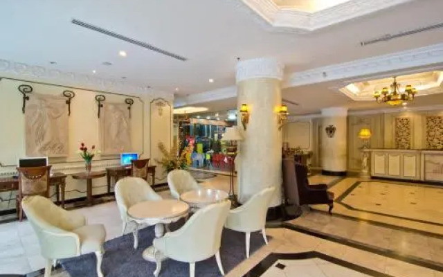 LK Metropole (Junior Wing)