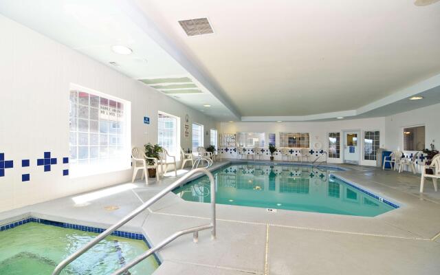 Lighthouse Suites Inn