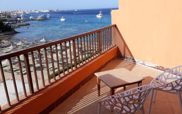 Alia Beach Residence