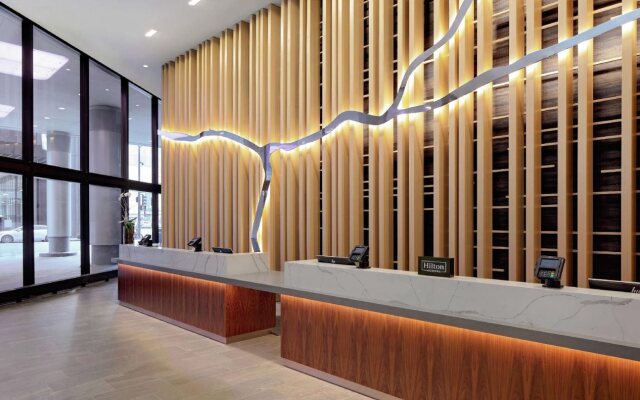 DoubleTree by Hilton Chicago - Magnificent Mile