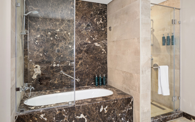 Hilton Pyramids Golf