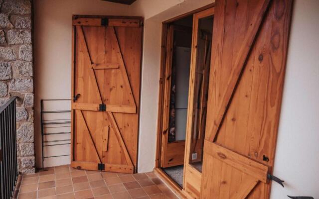 Apartaments Castellar de n'Hug