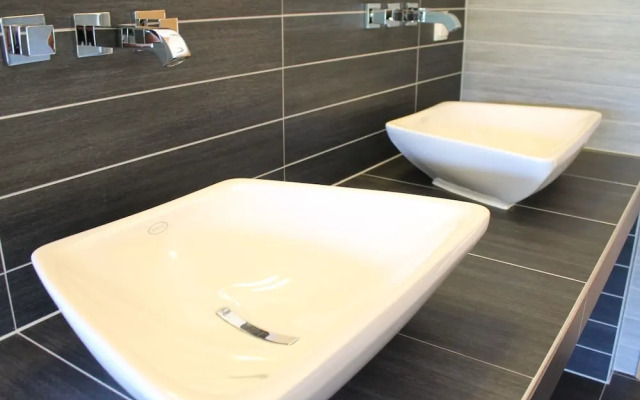 Comfortable Chalet in Hohentauern with Whirlpool near City Center