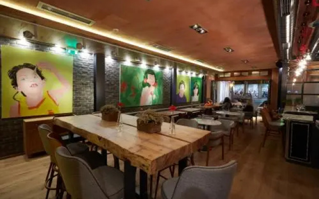 Veritas Boutique Art Hotel