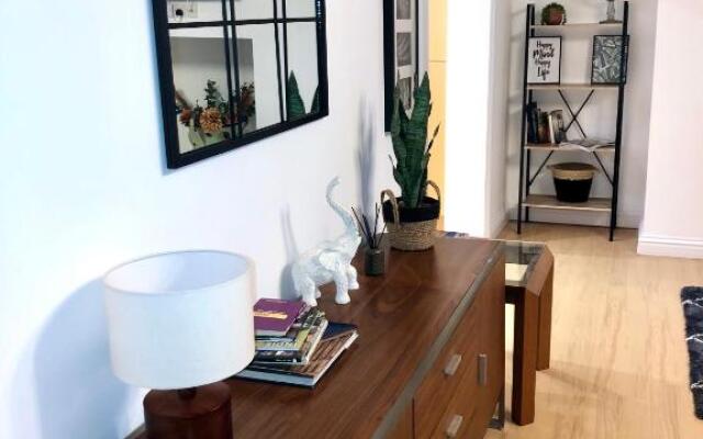 Superbly located 2 bedroom luxury apartment