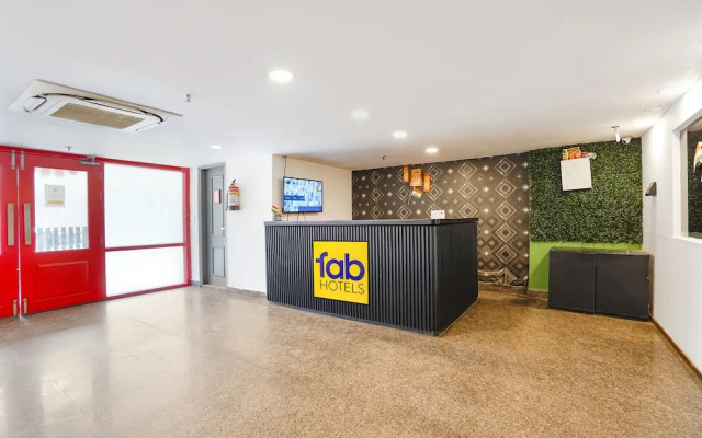 Fabhotel The Luxe Inn