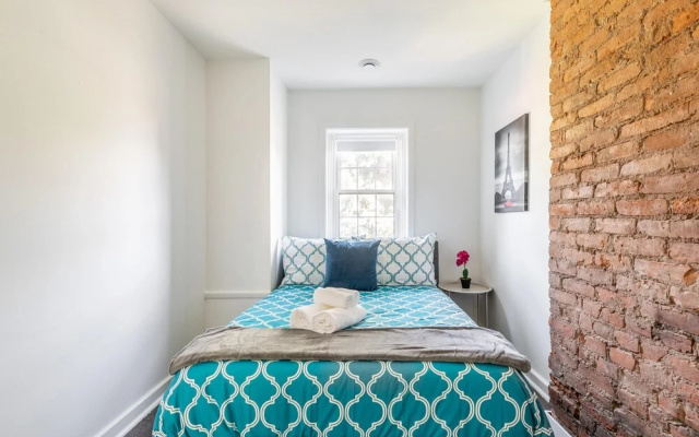 2BR Apt w Netflix - Close to Parks Shopping
