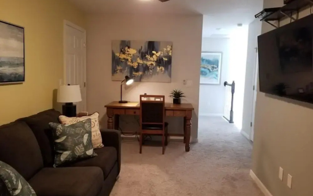 1600cpc 4 Bedroom Townhouse by RedAwning