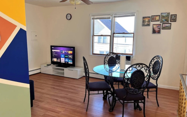 Amazing Three Bedrooms Apartment