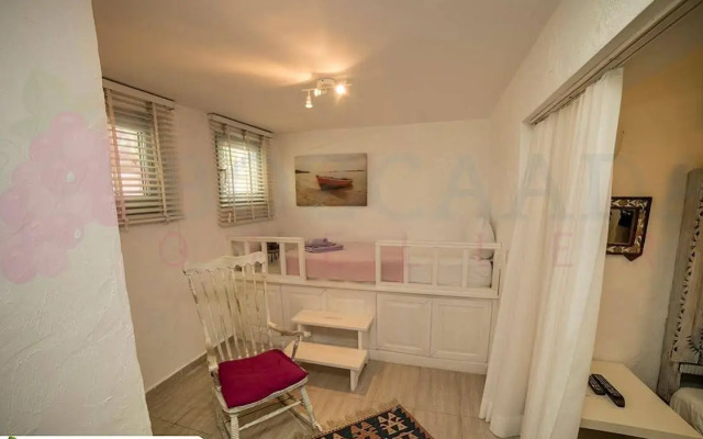 Aspasia House Hotel