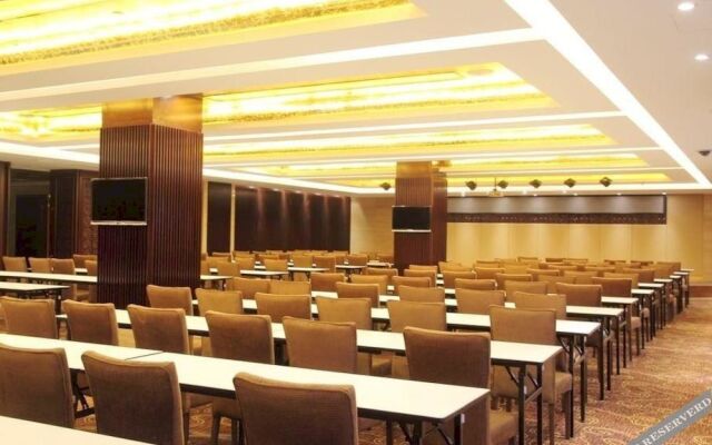 Baisheng Hotel