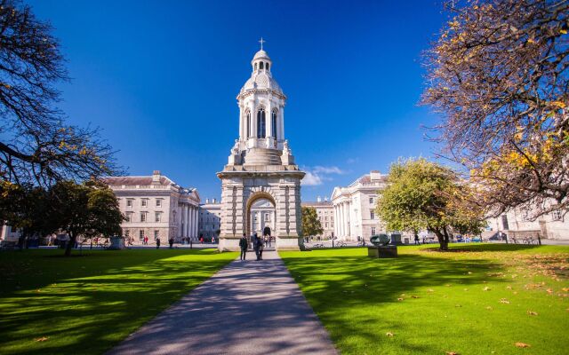 Lower Baggot Street Apartment