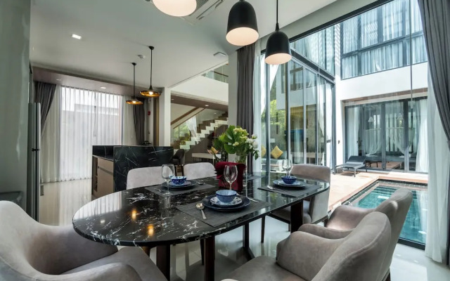 Panora Villa 8112 By Villacarte
