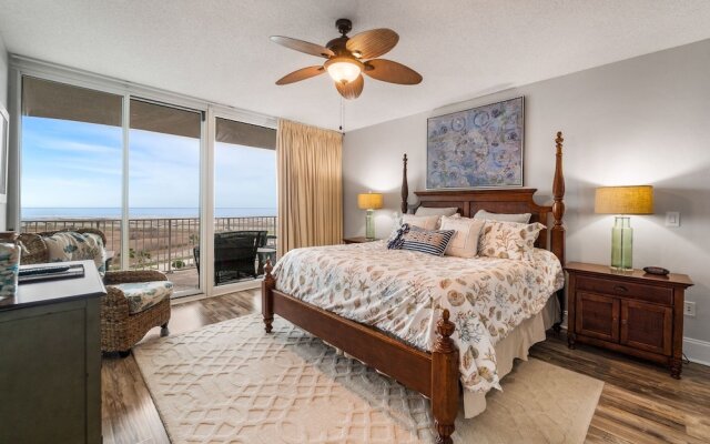 Crb0611 3 Bedroom Condo