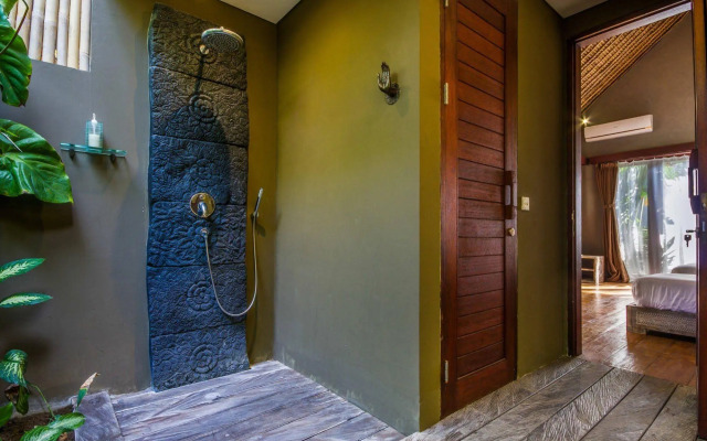 Villa Yoga by Villa Finder