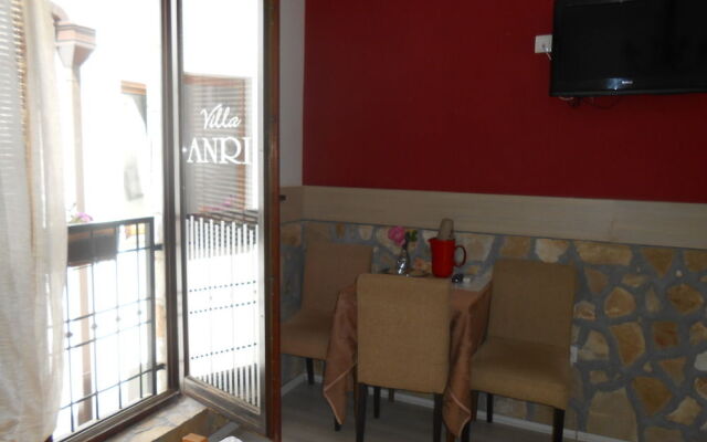 Villa Anri