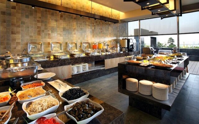 Two Tails Hotel Luzhou