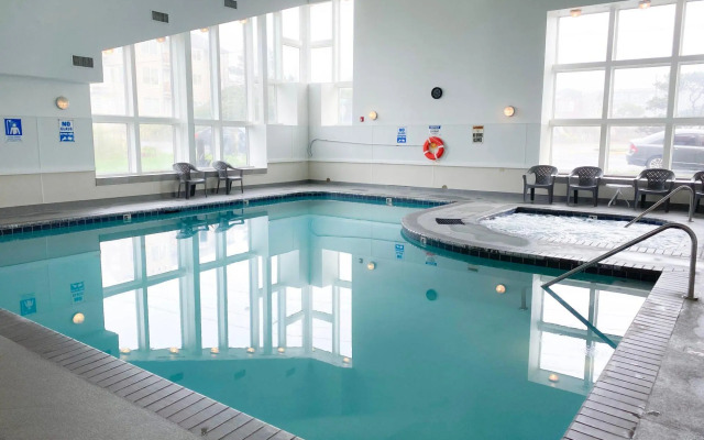 Hallmark Resort - Newport