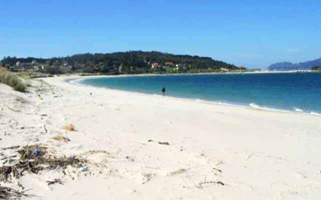 Apartment With 2 Bedrooms in Porto do Son, With Terrace Near the Beach