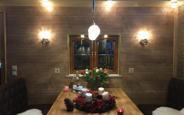 Golden Gapa River Luxury Apartment 16