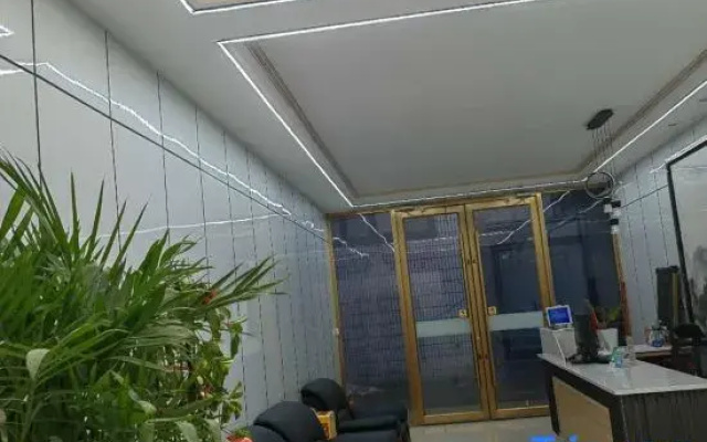 Jiuquan Heshun Business Hotel (Hantang Food City)