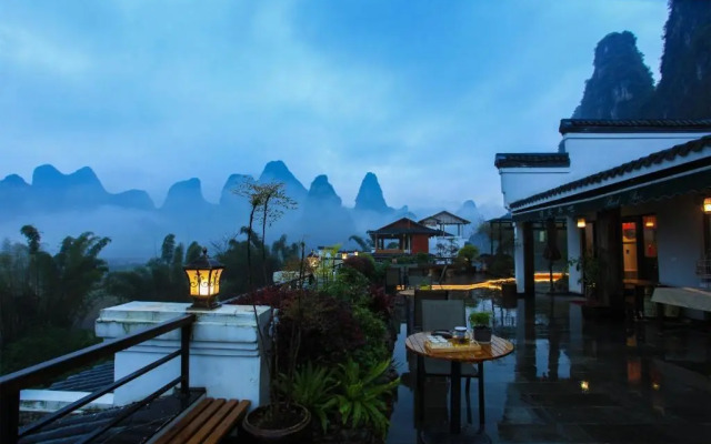 Yangshuo Xingping Island Resort