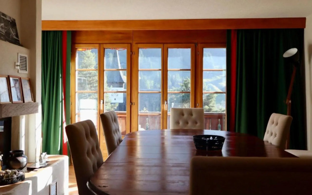 Cozy spacious Flat right in the village