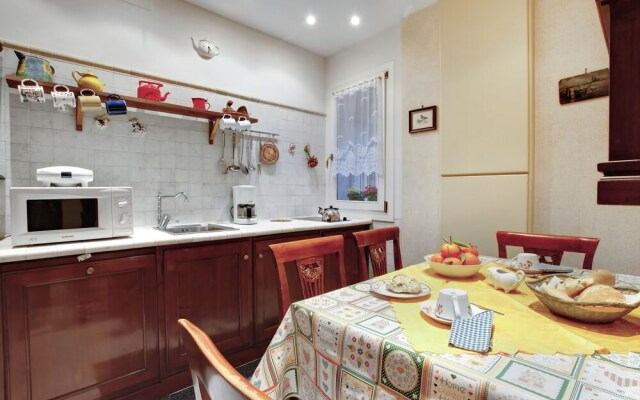 Regina Elena Apartment