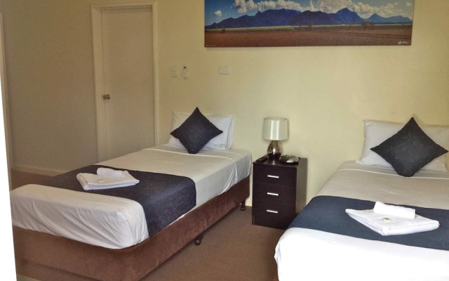 Lees Hotel
