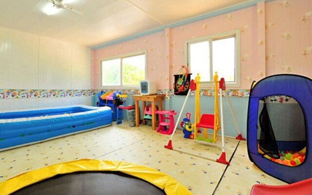 Gapyong Arno Kids Spa Pension