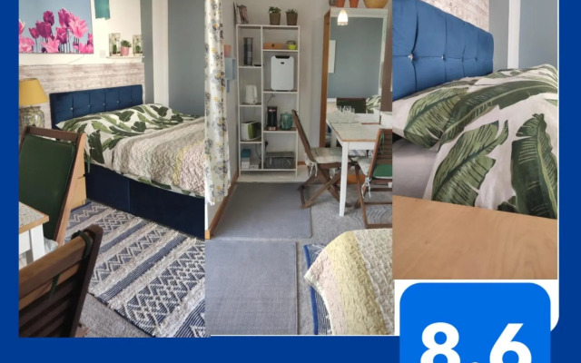 Joanna Double Room Villa 47 Youghal