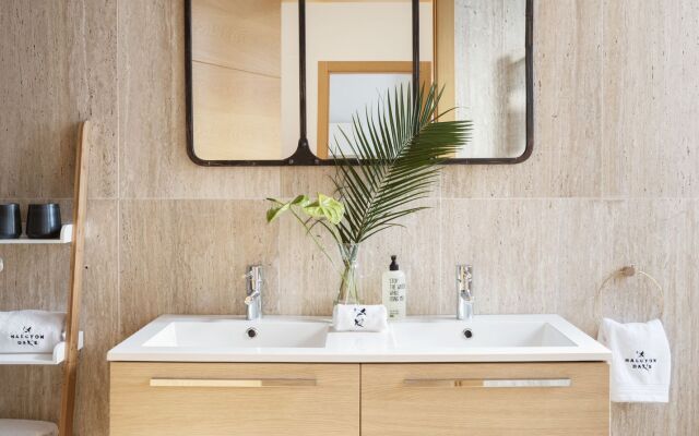 Halcyon Days Apartamento