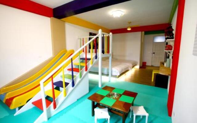 Rainbow Nest Fengyuan Museum