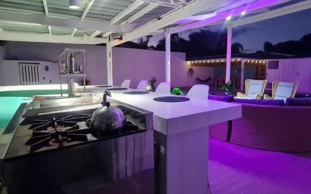 Family Villa with big pool and absolute privacy