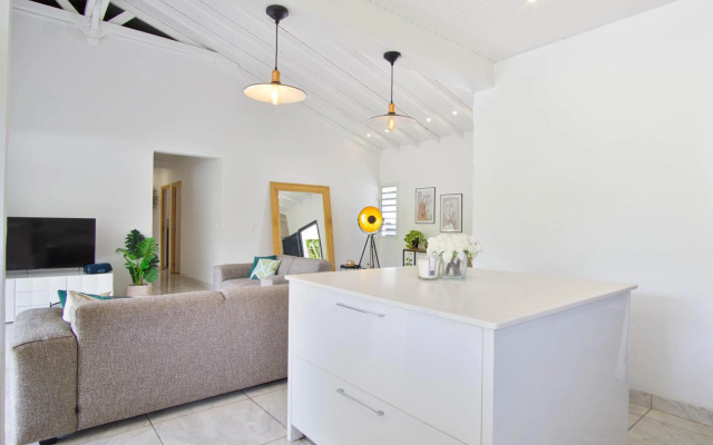 Résidence ZEN & CALM immense HAUT DE VILLA F4 avec piscine