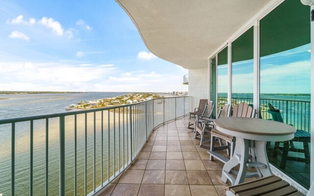 Crd1106 3 Bedroom Condo