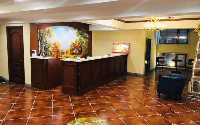 EES Holiday Inn