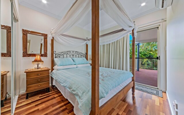 Bay Breezes - Cannonvale