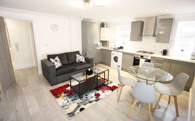 Willow Serviced Apartments - The Walk 3