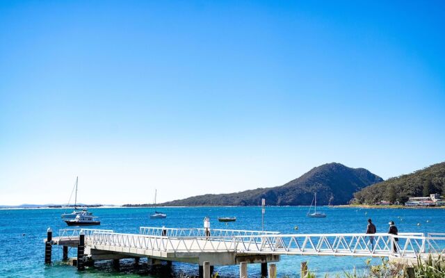 The Breakers, 16B Government Road