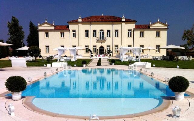 Villa Cornaro Tourist Suites